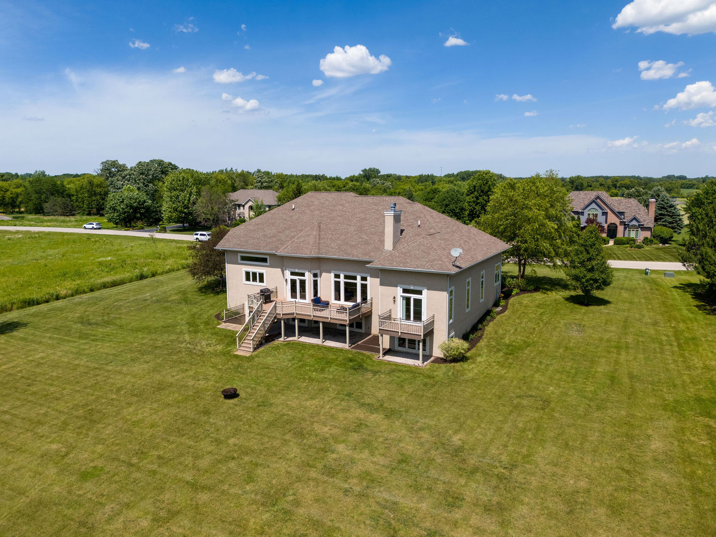 40 Stonecrest Drive Elgin, IL 60124 - Photo 48 of 63 an aerial view of a house with a garden and plants