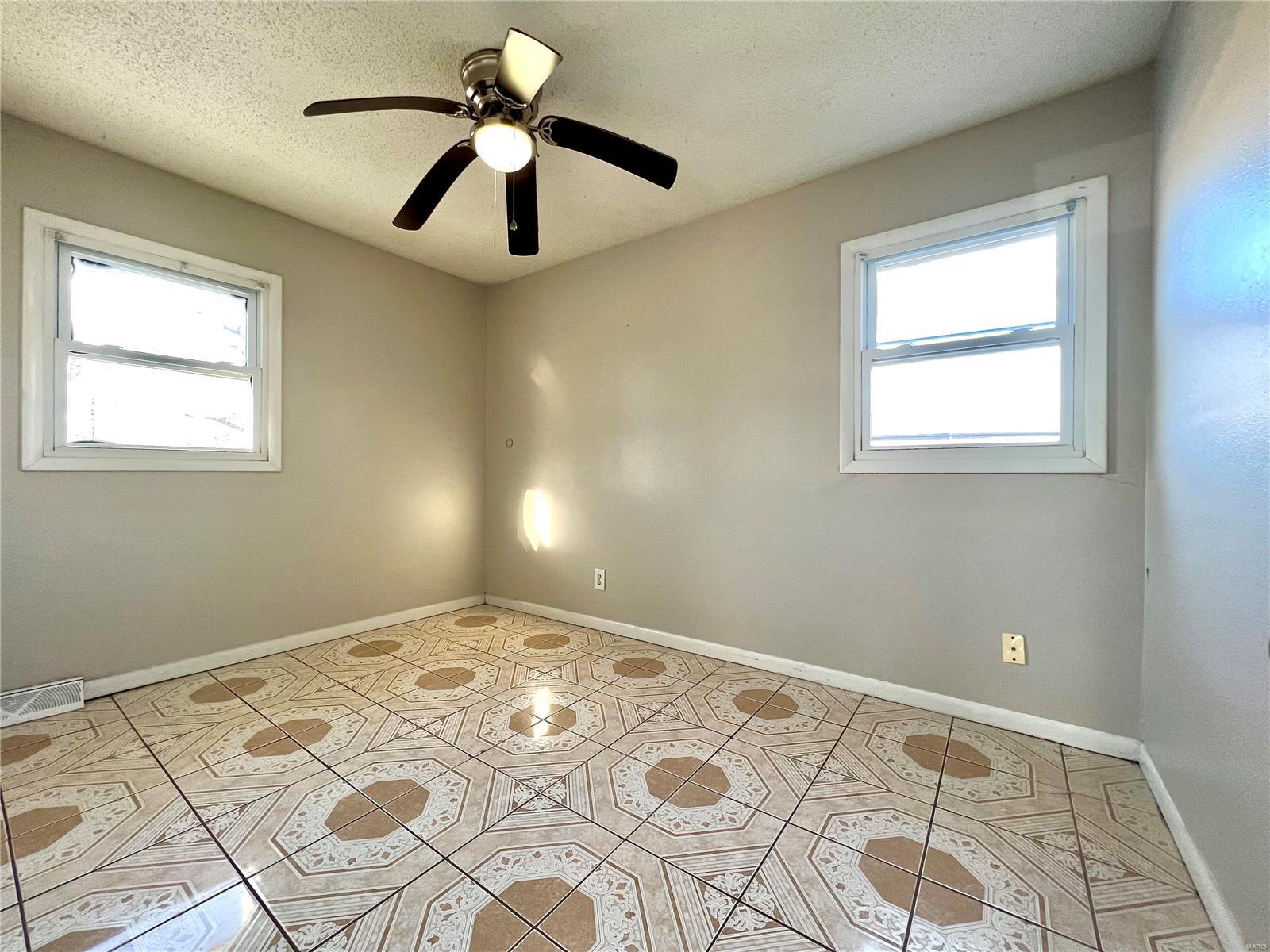 1900 Johnson Road Granite City, IL 62040 - Photo 5 of 10 Gallery Image 5