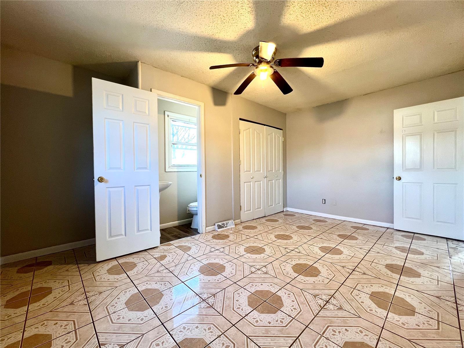 1900 Johnson Road Granite City, IL 62040 - Photo 8 of 10 Gallery Image 8