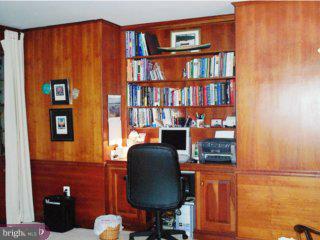 1404 Lewis Road Rydal, PA 19046 - Photo 4 of 6
