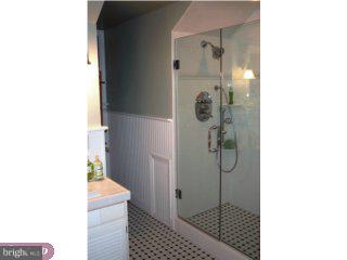 1404 Lewis Road Rydal, PA 19046 - Photo 6 of 6