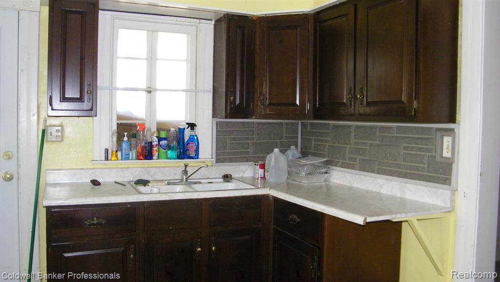 1920 Castle Road North Branch, MI 48461 - Photo 29 of 46 Gallery Image 29