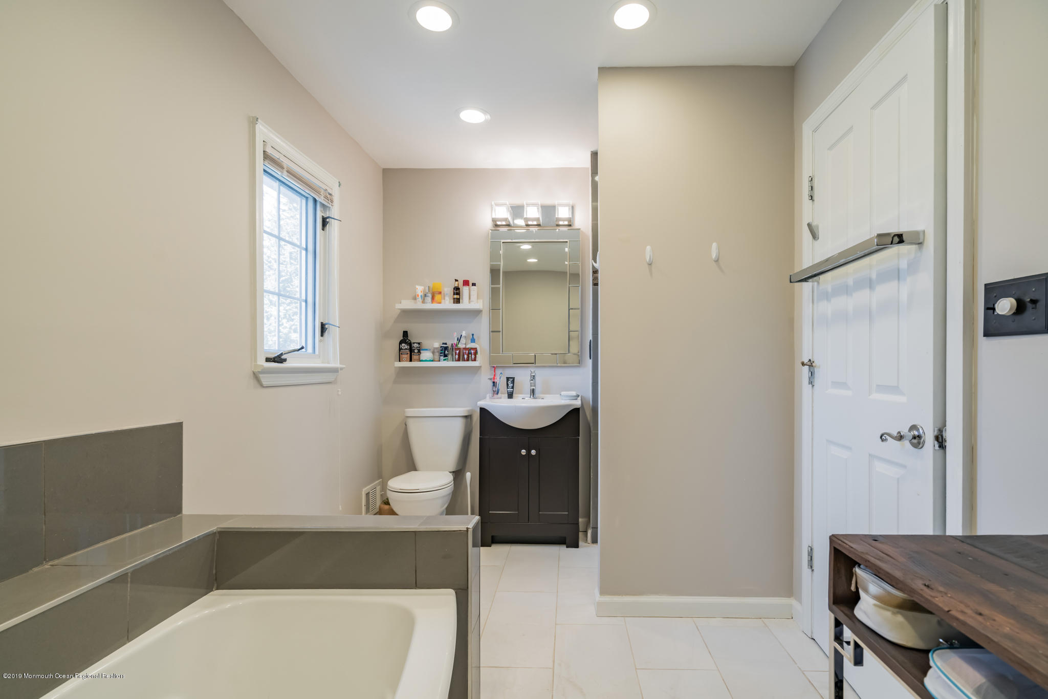 130 Lancaster Road Freehold, NJ 07728 - Photo 15 of 28 DSC05488-3935323