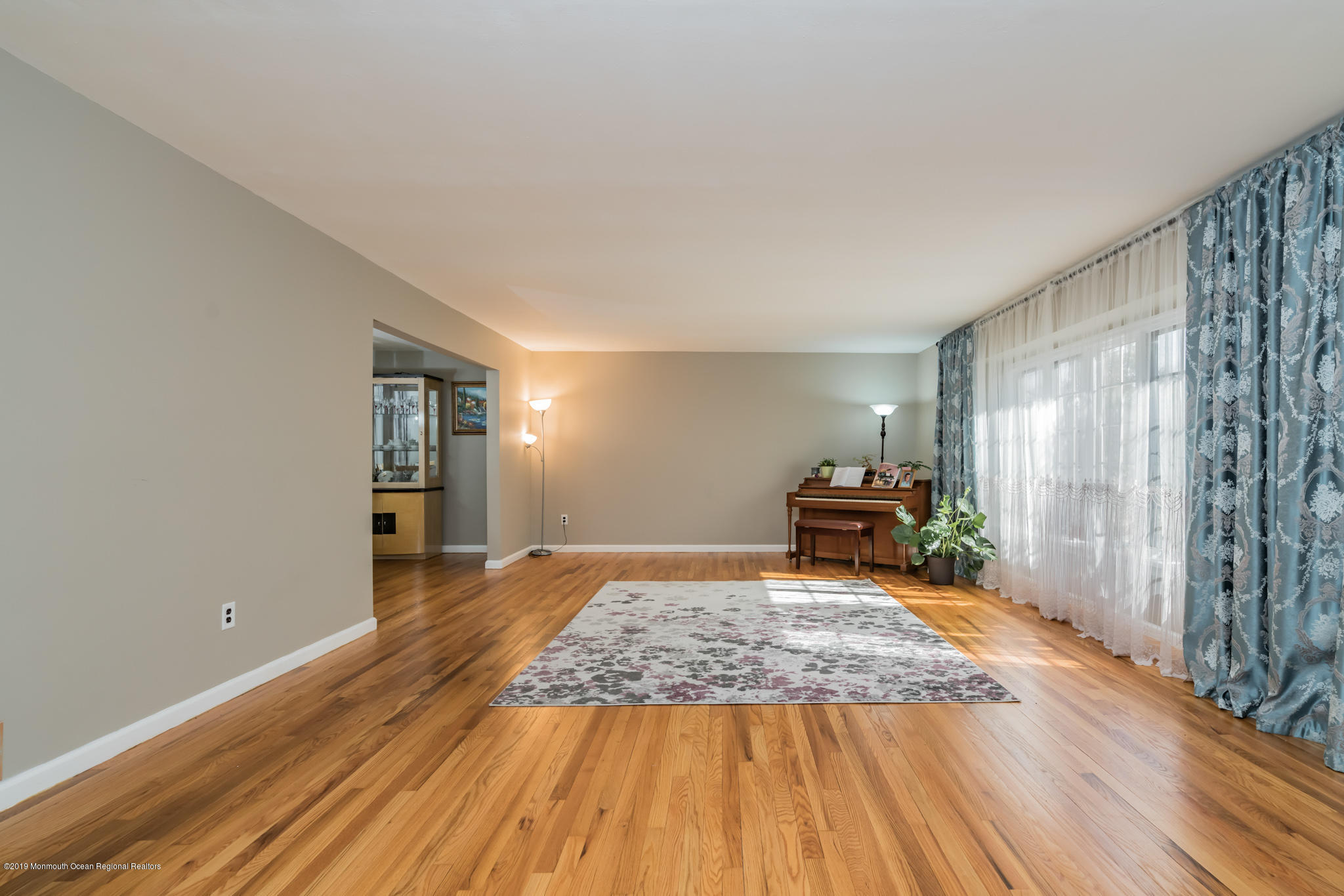 130 Lancaster Road Freehold, NJ 07728 - Photo 5 of 28 DSC05429-3935767