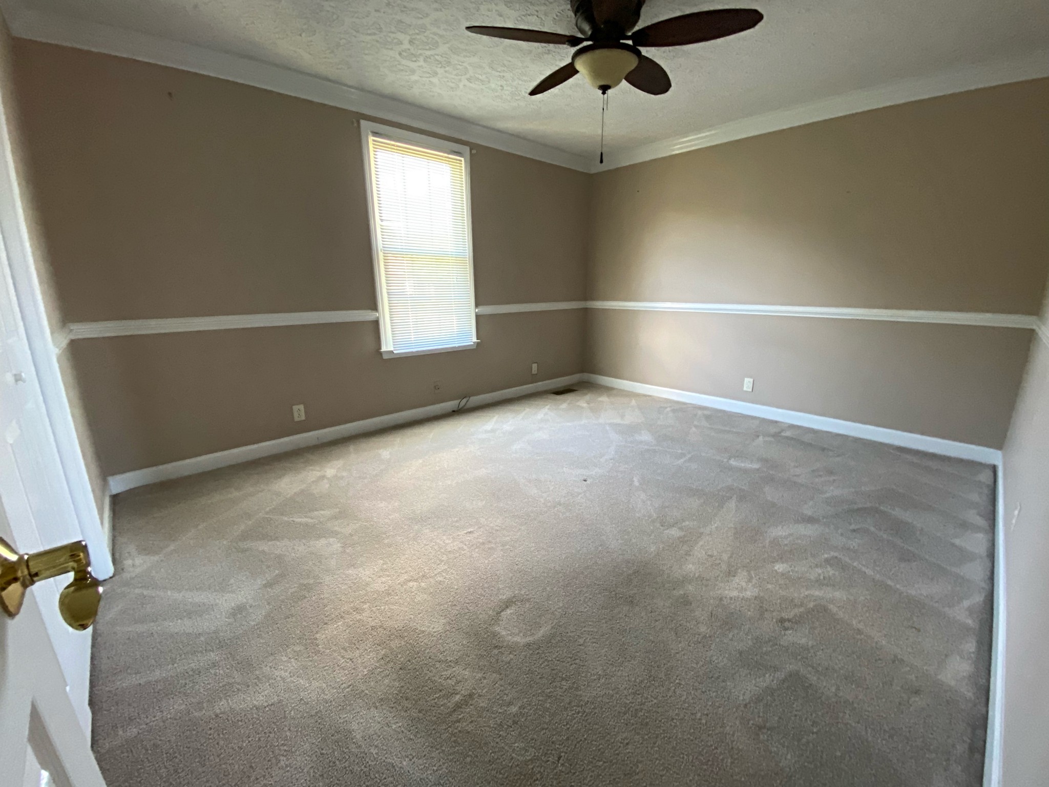1605 Autumn Ridge Drive Nashville, TN 37207 - Photo 18 of 21 en empty room with windows and ceiling fan