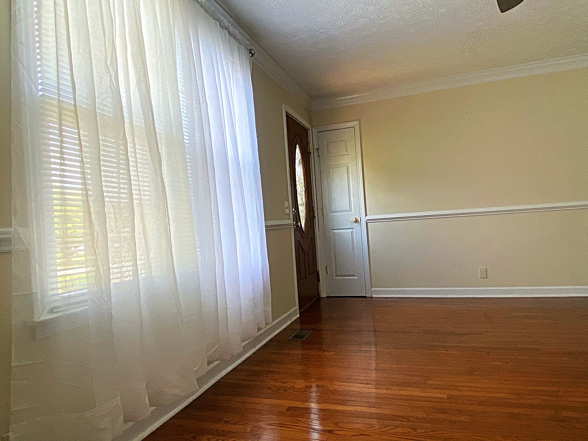 1605 Autumn Ridge Drive Nashville, TN 37207 - Photo 21 of 21 a view of entryway with wooden floor