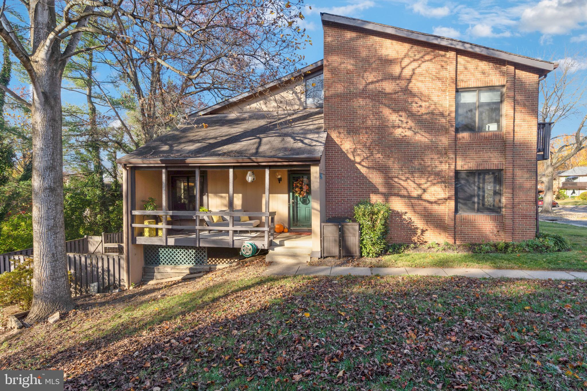9164 Centerway Road Gaithersburg, MD 20879 - Photo 4 of 44