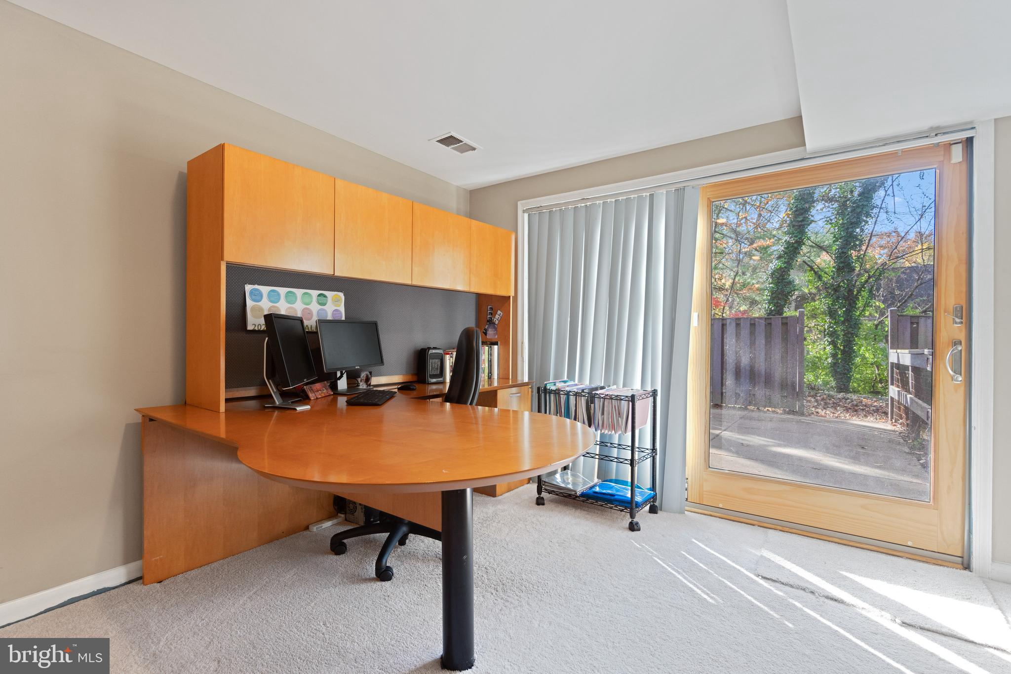 9164 Centerway Road Gaithersburg, MD 20879 - Photo 7 of 44