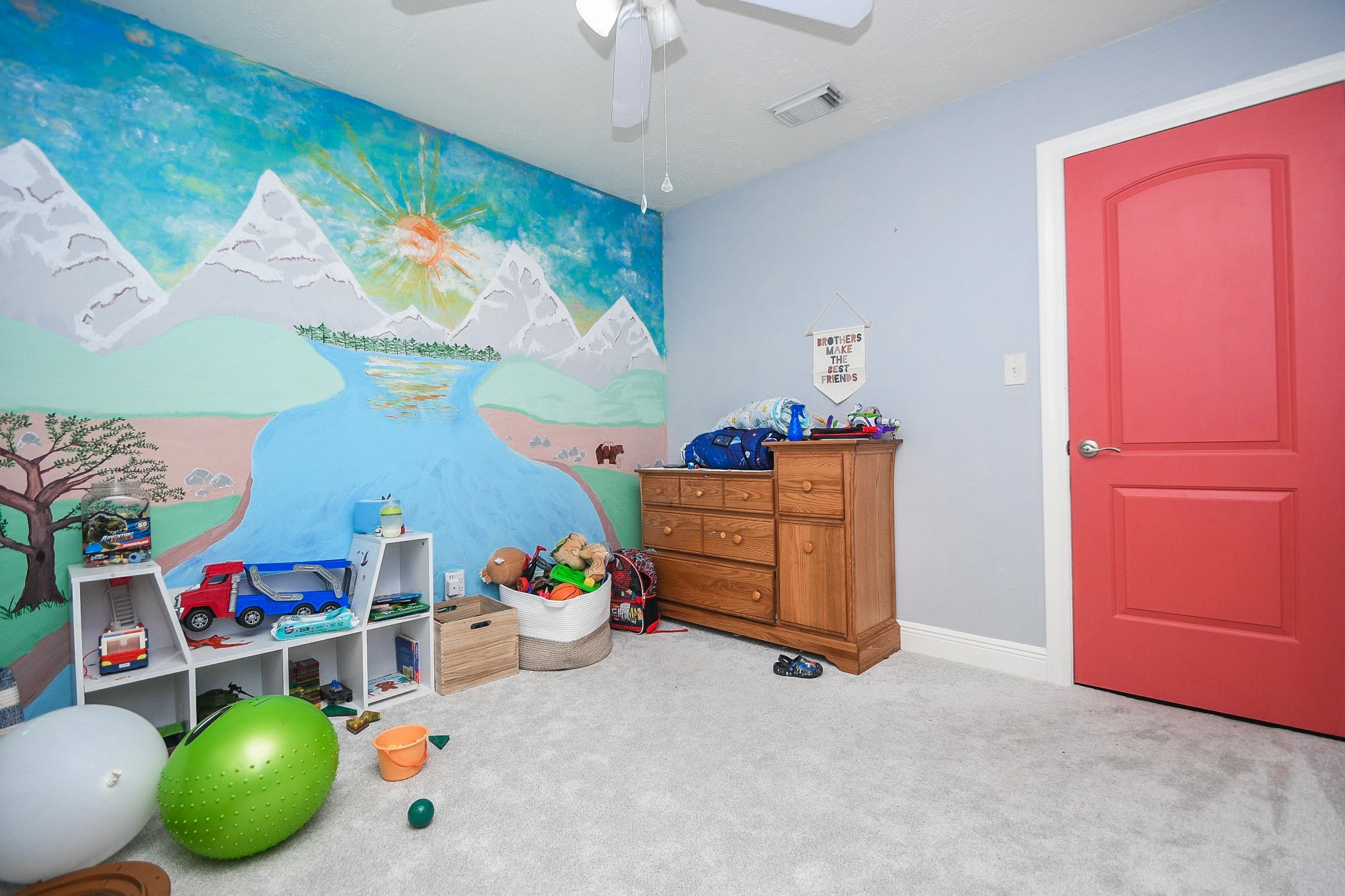10823 Windswept Montgomery, TX 77356 - Photo 27 of 32 a room with toys and flat screen tv