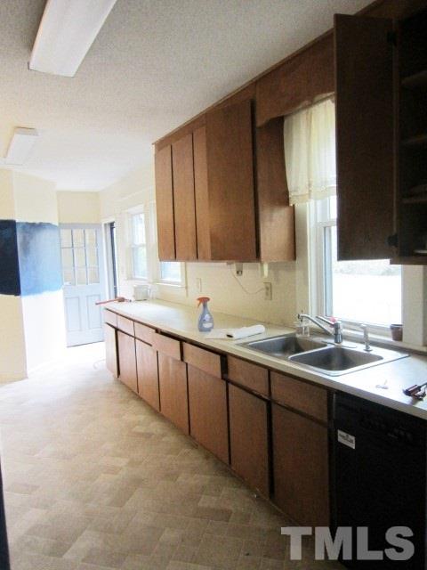 716 Crosby Road Durham, NC 27704 - Photo 7 of 17