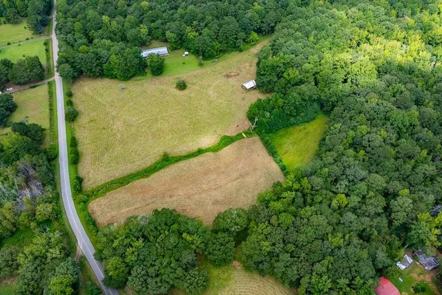 an aerial view of a yard