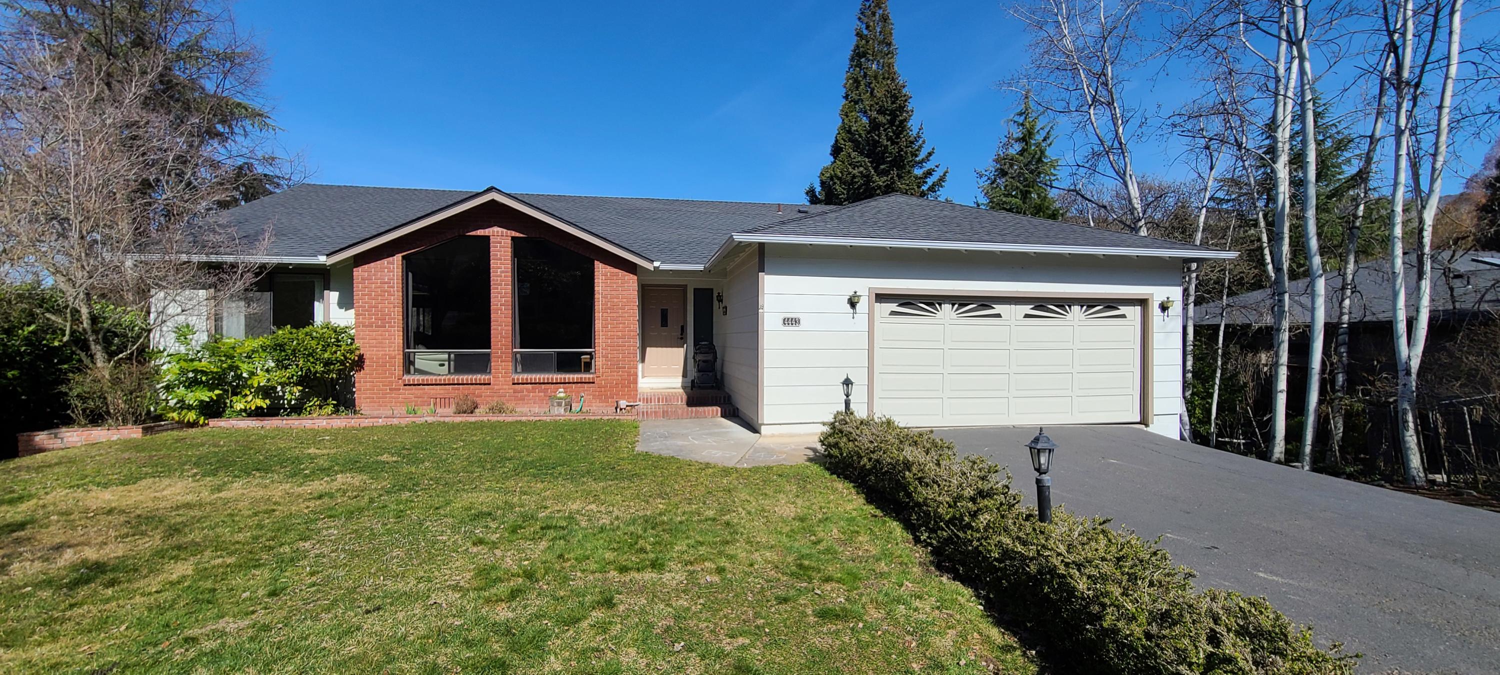 4443 Hillcrest Road Medford, OR 97504 - Photo 1 of 34 20210303_120504