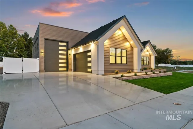 $1,329,900 | 196 North Timber Wolf Place, Eagle, ID 83616