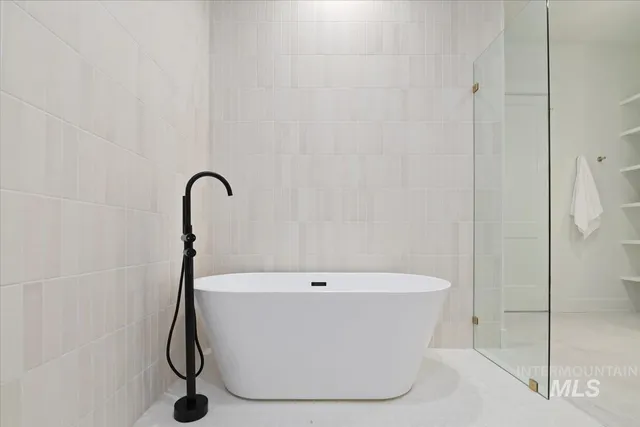 $1,329,900 | 196 North Timber Wolf Place, Eagle, ID 83616