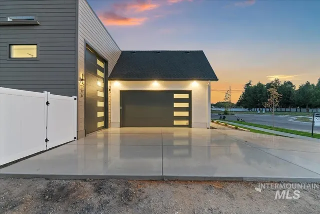 $1,329,900 | 196 North Timber Wolf Place, Eagle, ID 83616