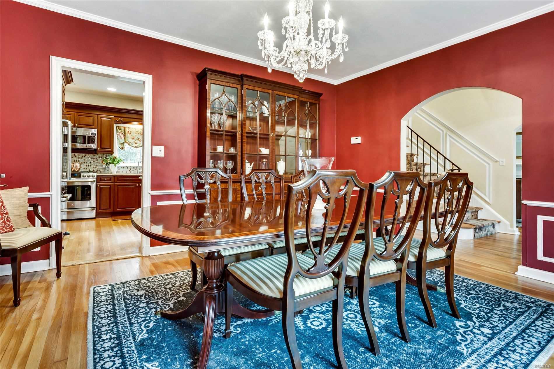 282 Chapel Road Manhasset, NY 11030 - Photo 6 of 20 Formal Dining Room