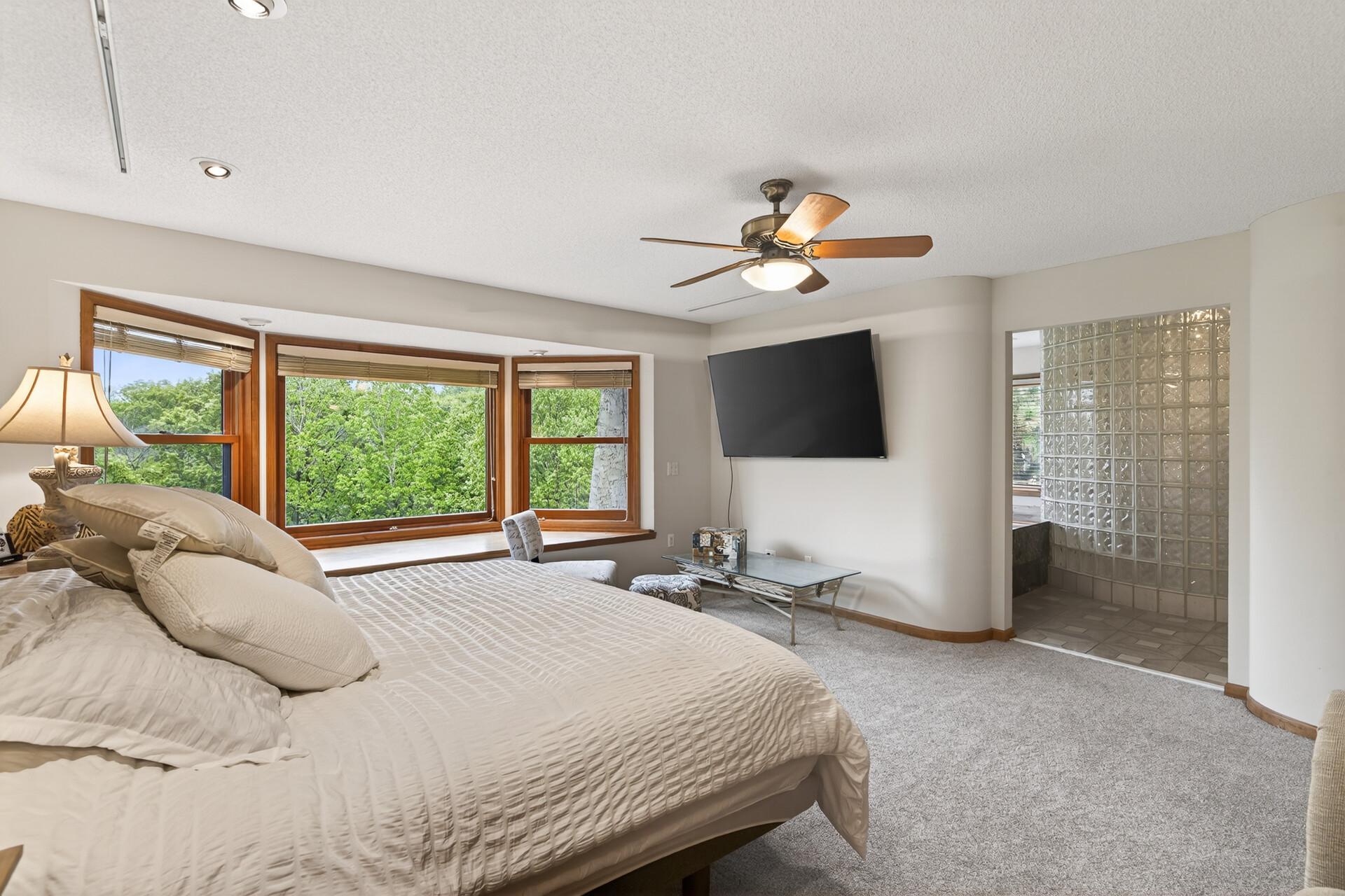 11820 Bren Road Minnetonka, MN 55343 - Photo 24 of 45