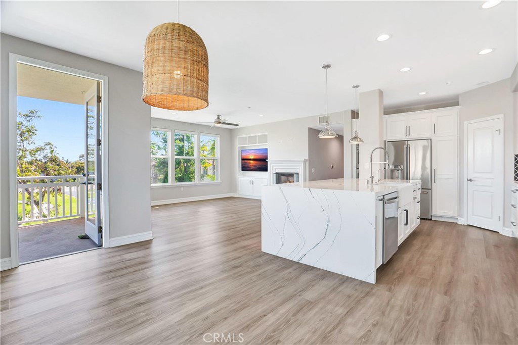 1431 Windshore Way Oxnard, CA 93035 - Photo 3 of 33