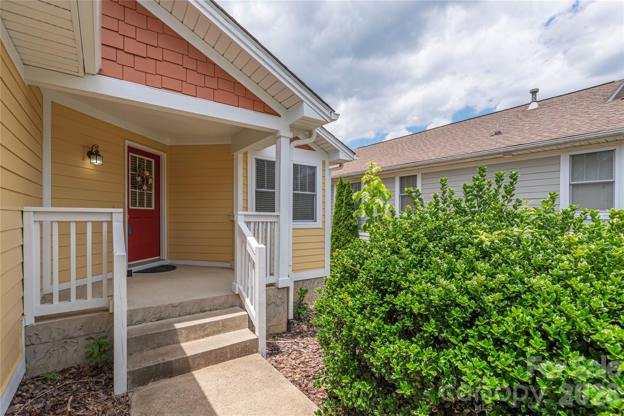 41 Little Fox Fletcher, NC 28732 - Photo 3 of 42