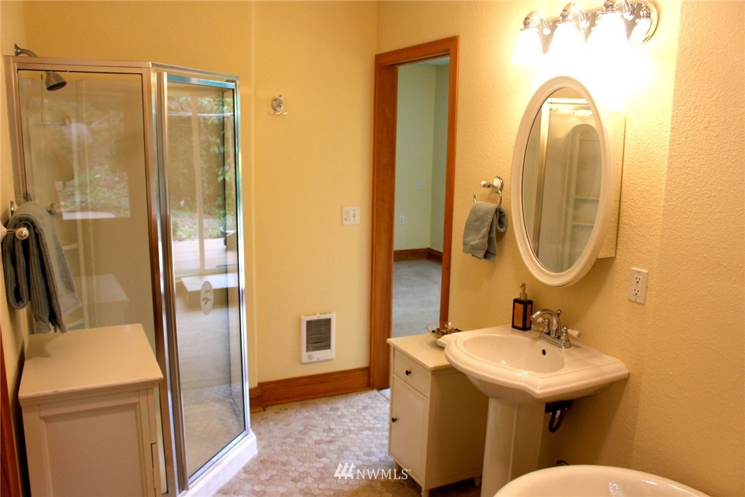 4716 Chrisella Road East Edgewood, WA 98372 - Photo 15 of 25 Gallery Image 15