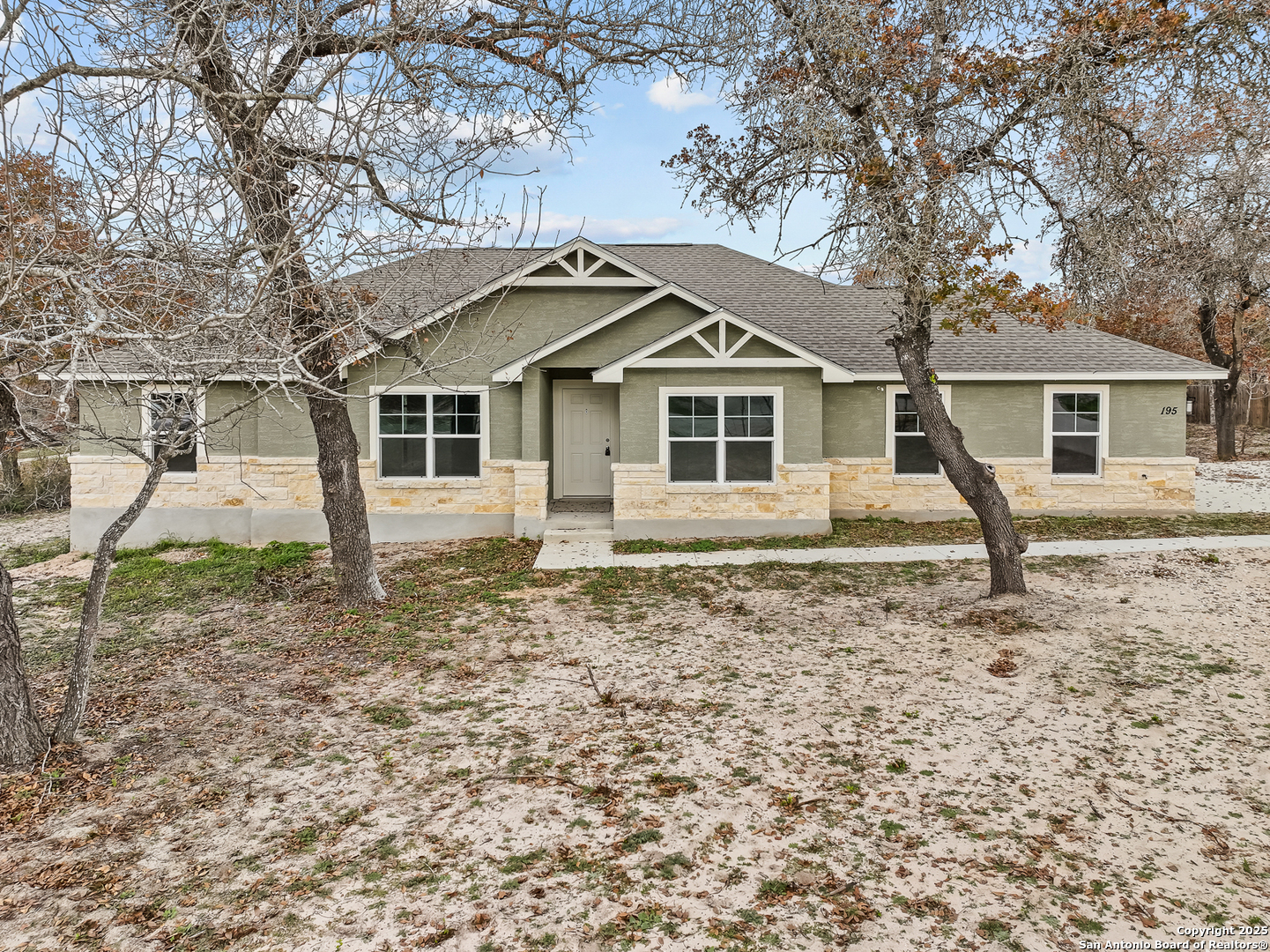 195 Log Cabin Way Poteet, TX 78065 - Photo 13 of 16