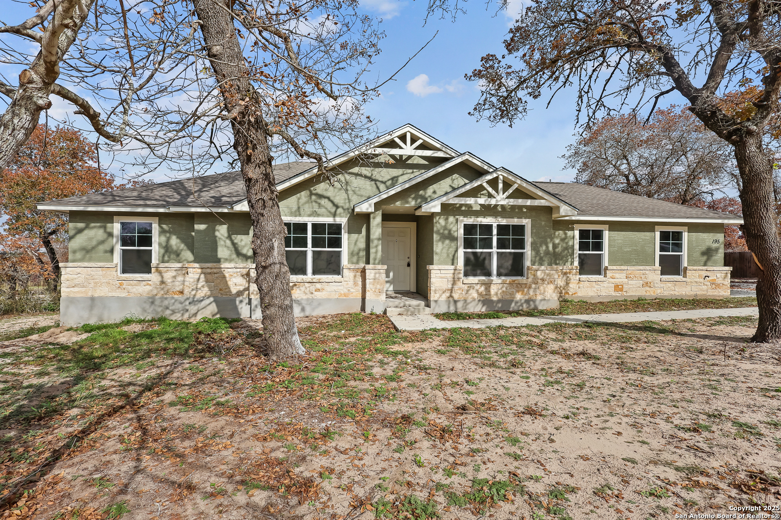 195 Log Cabin Way Poteet, TX 78065 - Photo 4 of 16