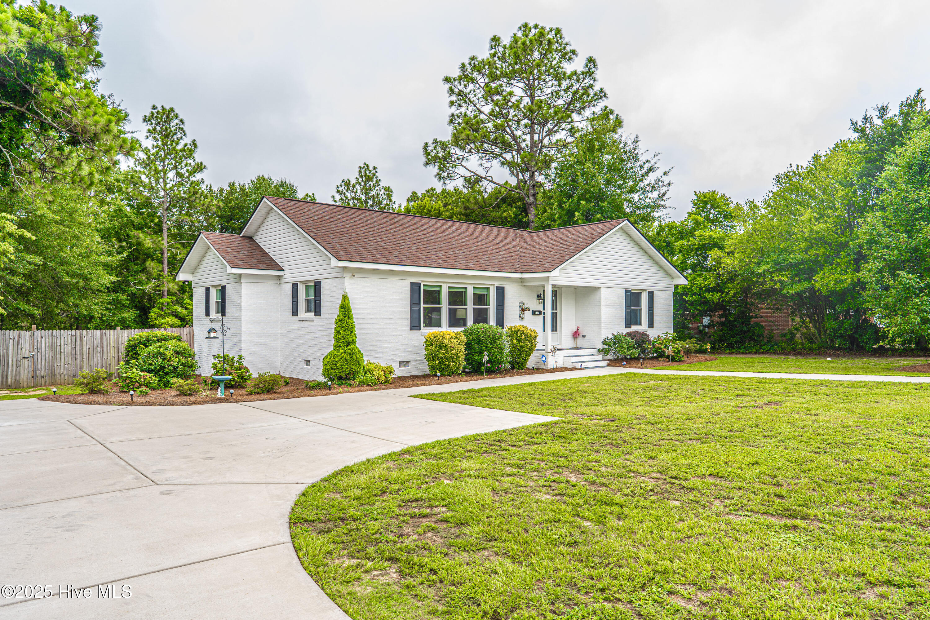 817 Austin Street Hamlet, NC 28345 - Photo 5 of 58 DSC00460