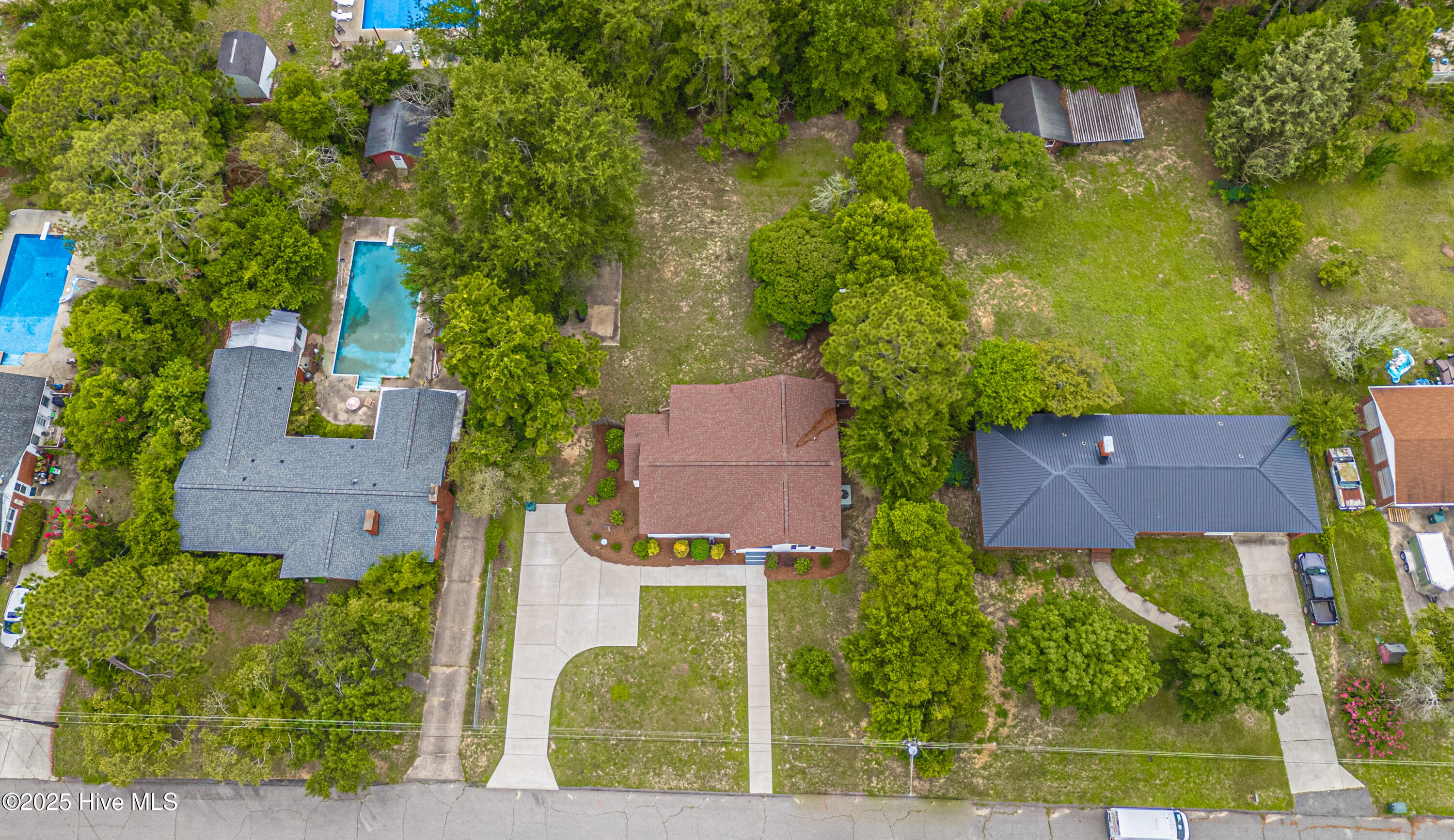 817 Austin Street Hamlet, NC 28345 - Photo 57 of 58 DJI_20250711120255_0001_D