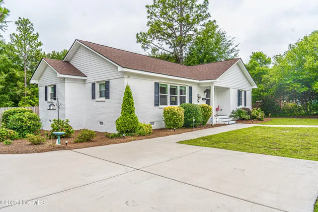 $259,900 | 817 Austin Street, Hamlet, NC 28345