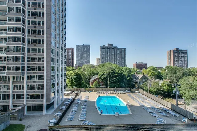 $1,900 | 4250 North Marine Drive, Unit 1410, Chicago, IL 60613