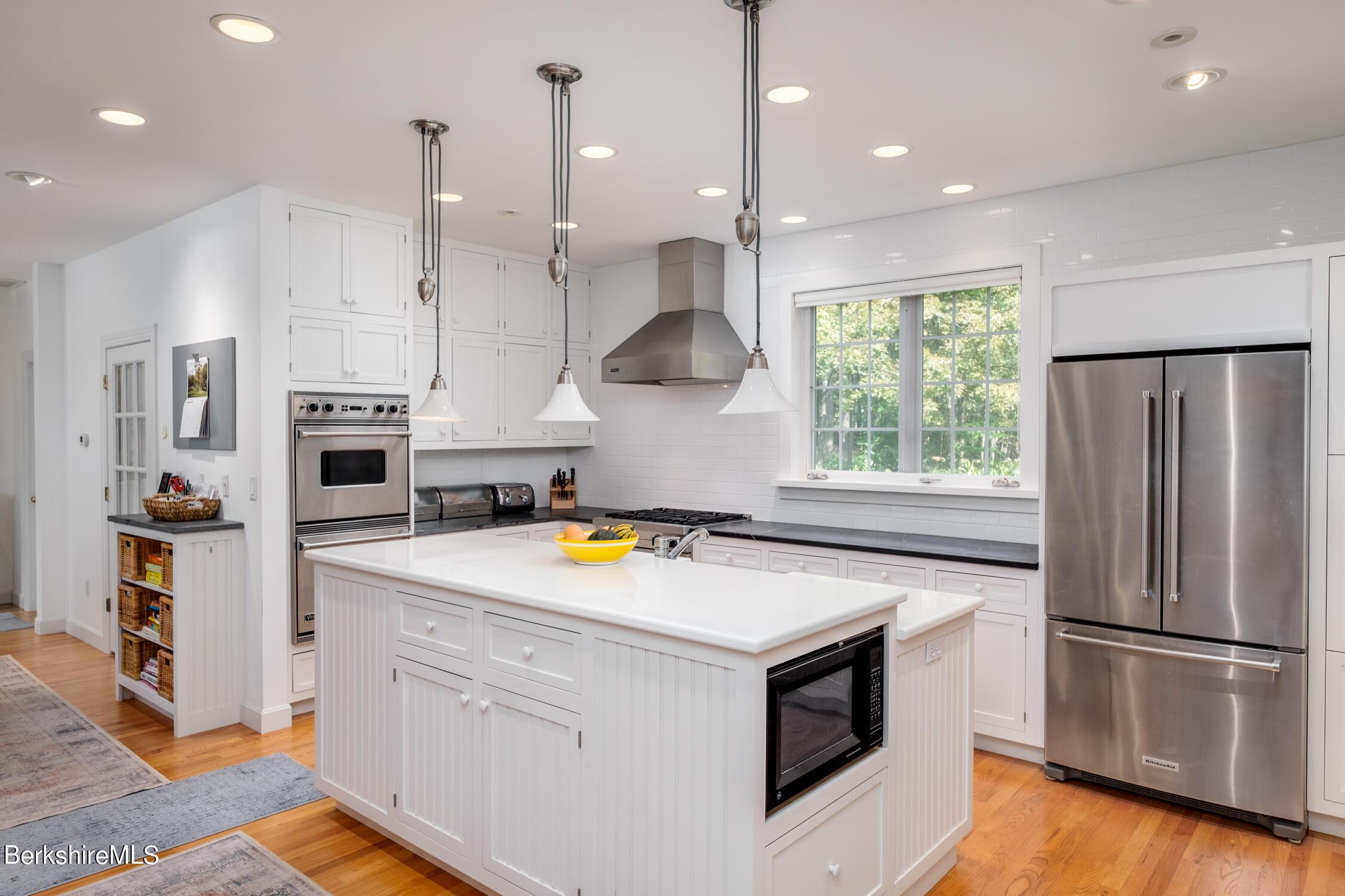 475 Oblong Road Williamstown, MA 01267 - Photo 15 of 38 10-975-Oblong-Int