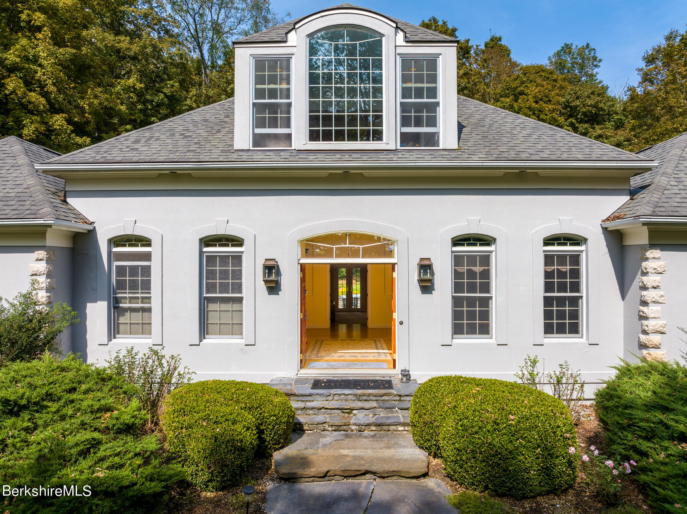475 Oblong Road Williamstown, MA 01267 - Photo 6 of 38 Front open doors