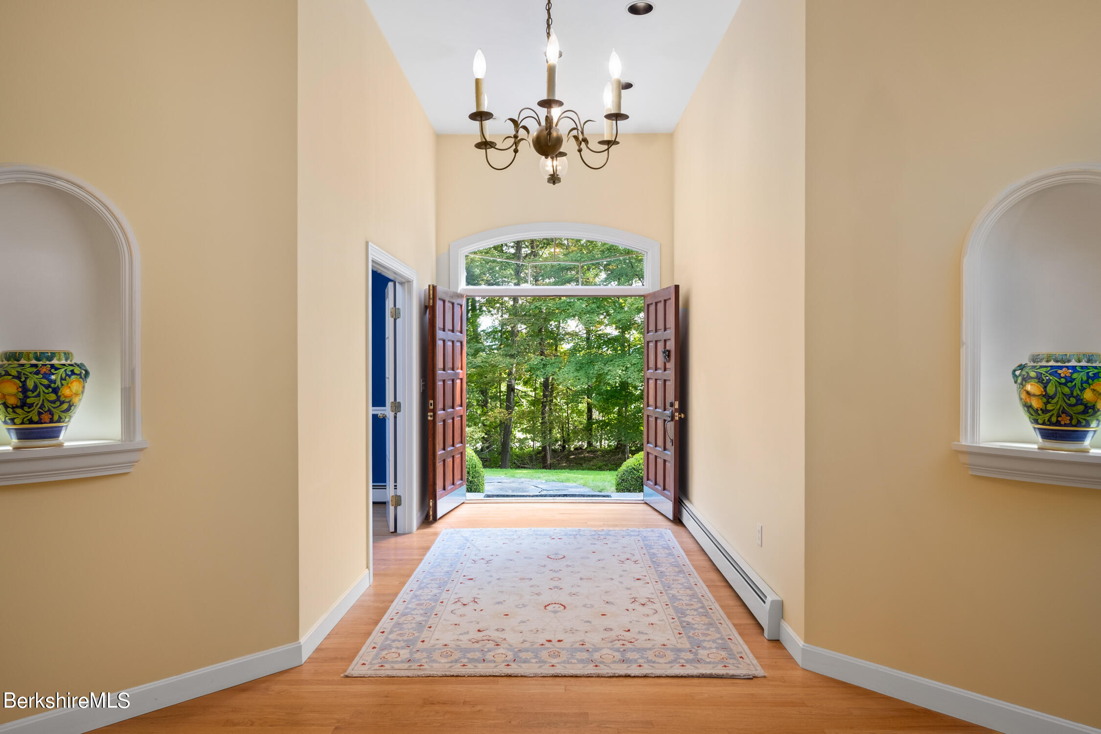 475 Oblong Road Williamstown, MA 01267 - Photo 7 of 38 foyer