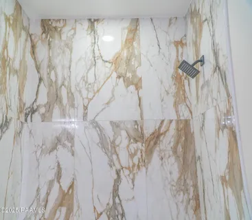 $181,632 | 700 West Willow Street, Lafayette, LA 70501