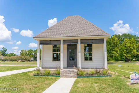 $181,632 | 700 West Willow Street, Lafayette, LA 70501