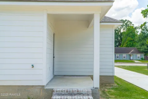 $181,632 | 700 West Willow Street, Lafayette, LA 70501