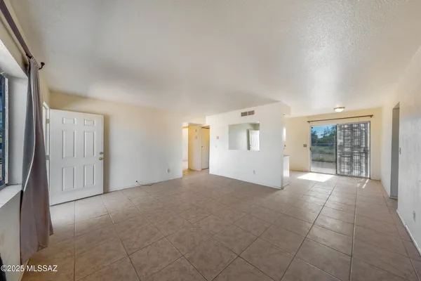 $345,000 | 2275 West Dakota Street, Tucson, AZ 85746