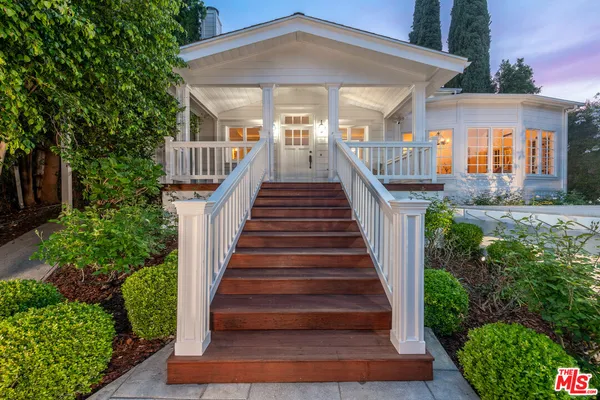 $2,675,000 | 4149 Mammoth Avenue, Sherman Oaks, CA 91423
