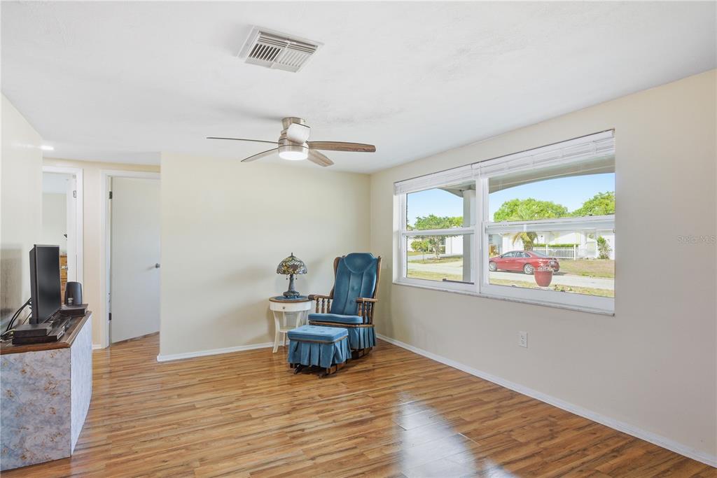11205 Glover Road Port Richey, FL 34668 - Photo 10 of 48