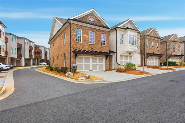 $679,000 | 5054 Sealy Circle, Peachtree Corners, GA 30092