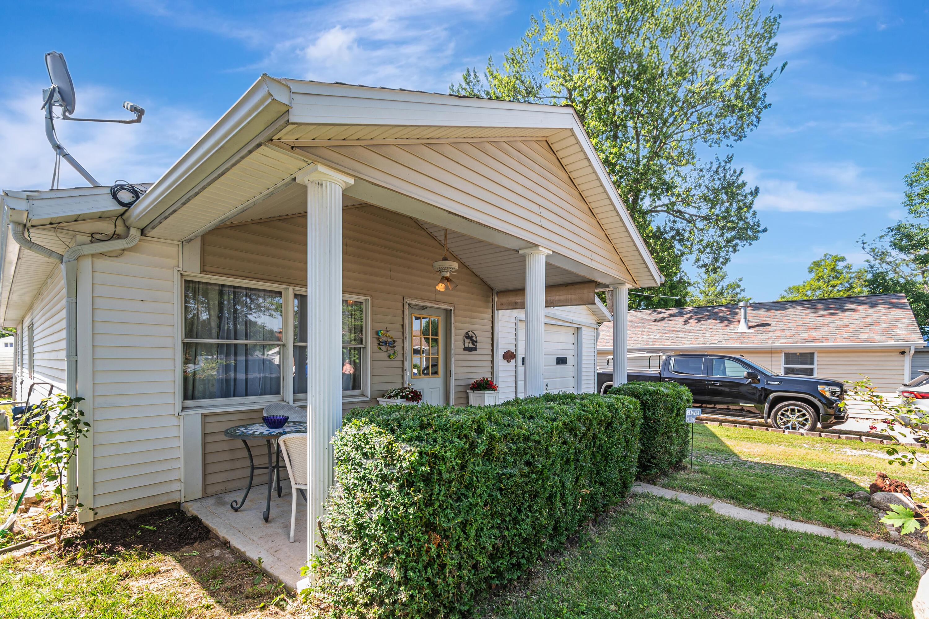 11180 Newland Road Lakeview, OH 43331 - Photo 5 of 27 003_11180_Newland_Rd