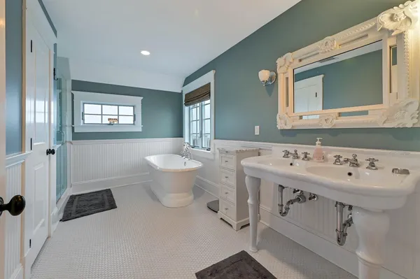 $8,000 | 580 Lloyds Lane, Mattituck, NY 11952