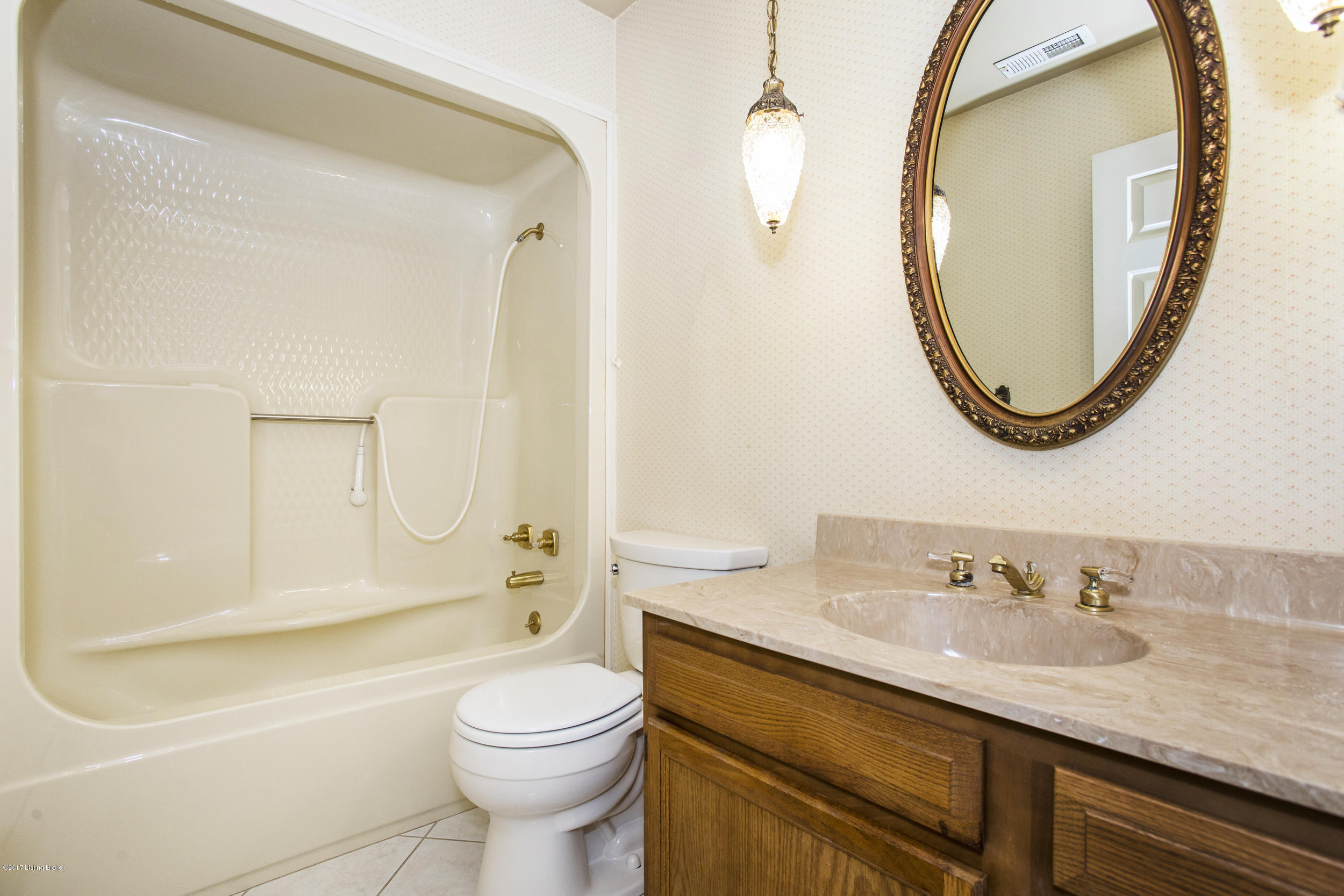 4021 Lagrange Road Smithfield, KY 40068 - Photo 46 of 63 26-hall full bath