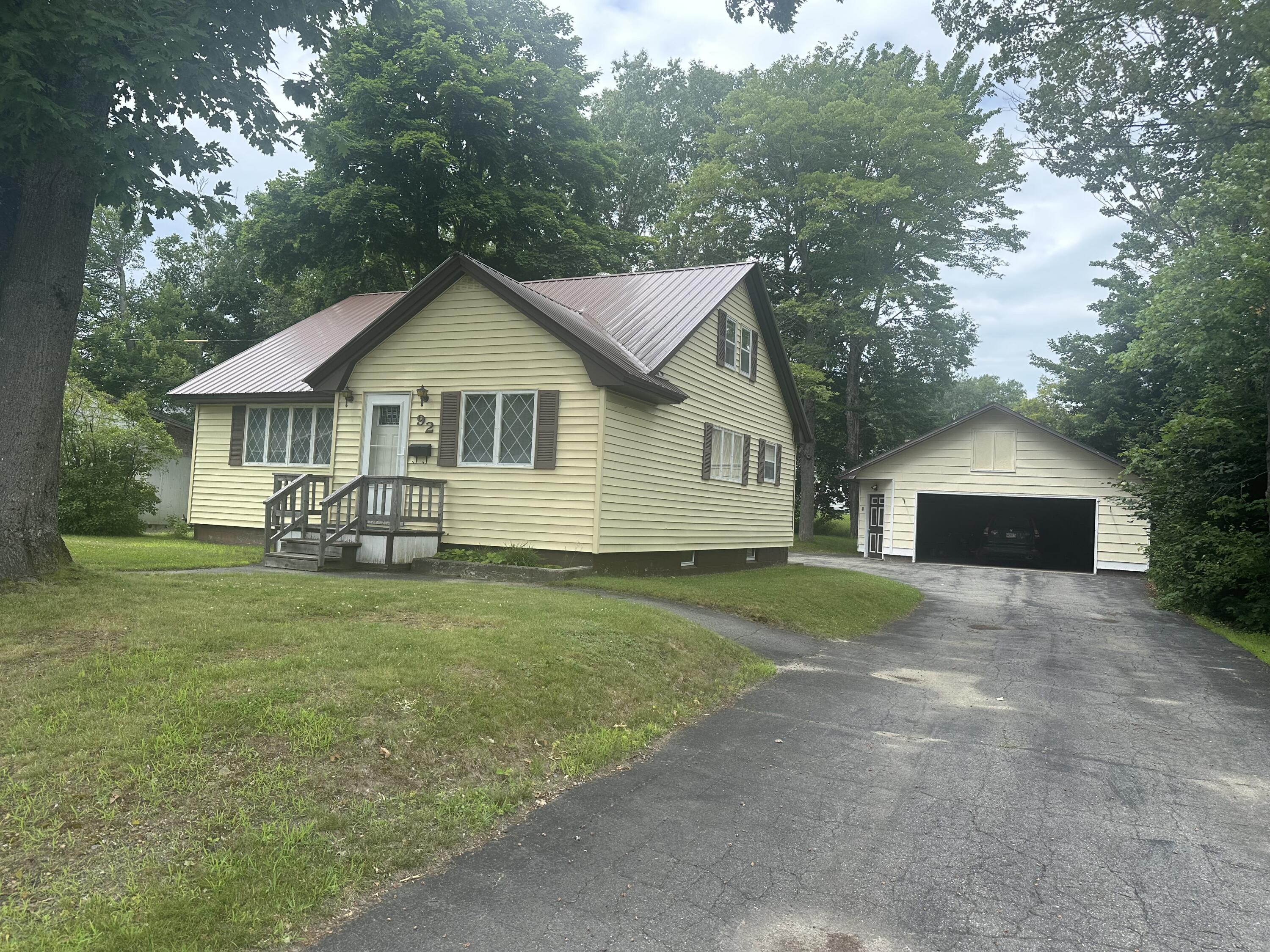92 Michigan Street Millinocket, ME 04462 - Photo 2 of 24 7A51116F-728A-4754-9F96-9EABDAF91C13