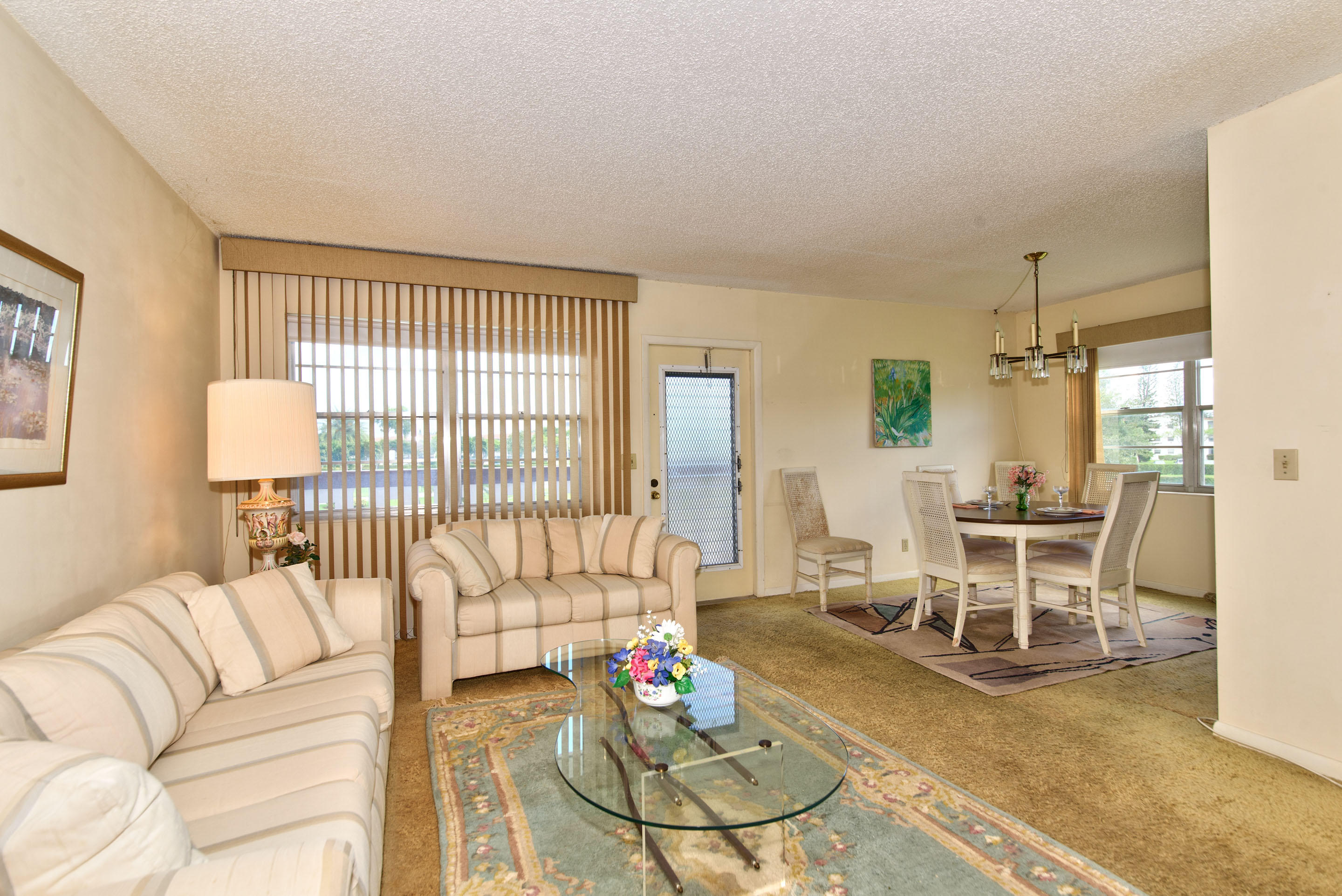 2100 Cornwall East Boca Raton, FL 33434 - Photo 8 of 15 Living Room