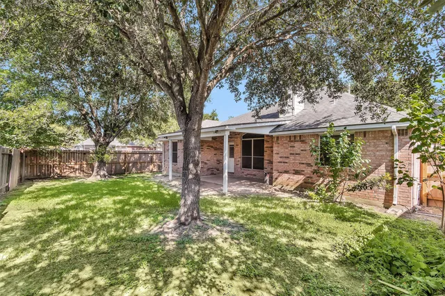 front view of house with a yard