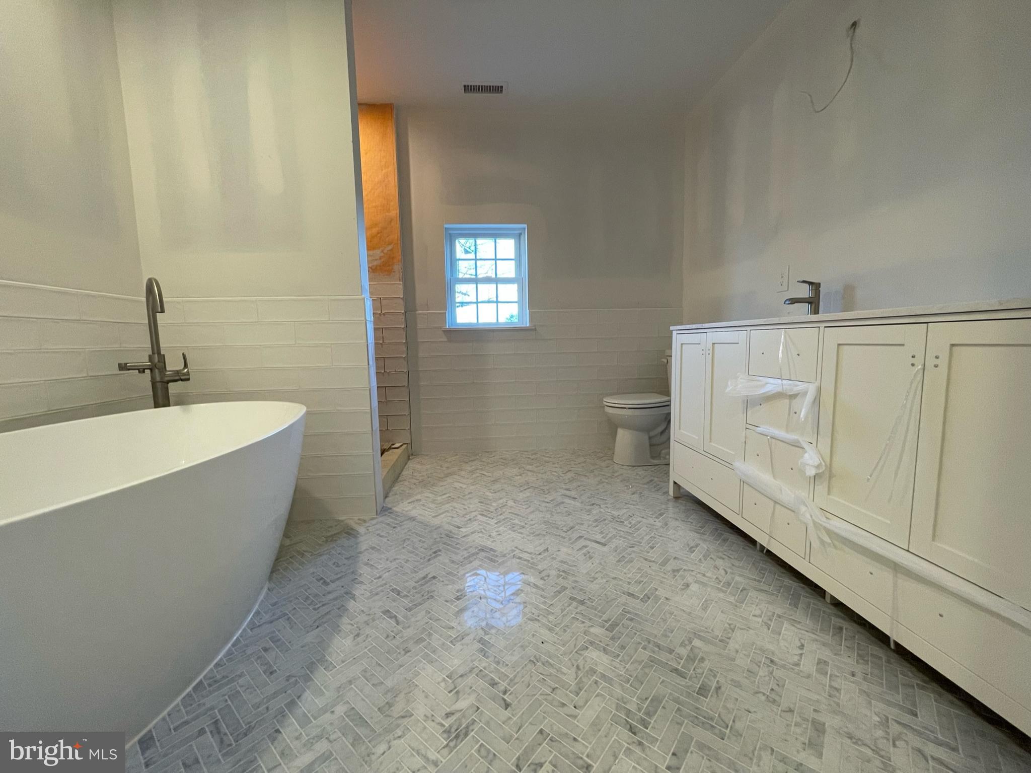 116 Redford Road Oreland, PA 19075 - Photo 13 of 16