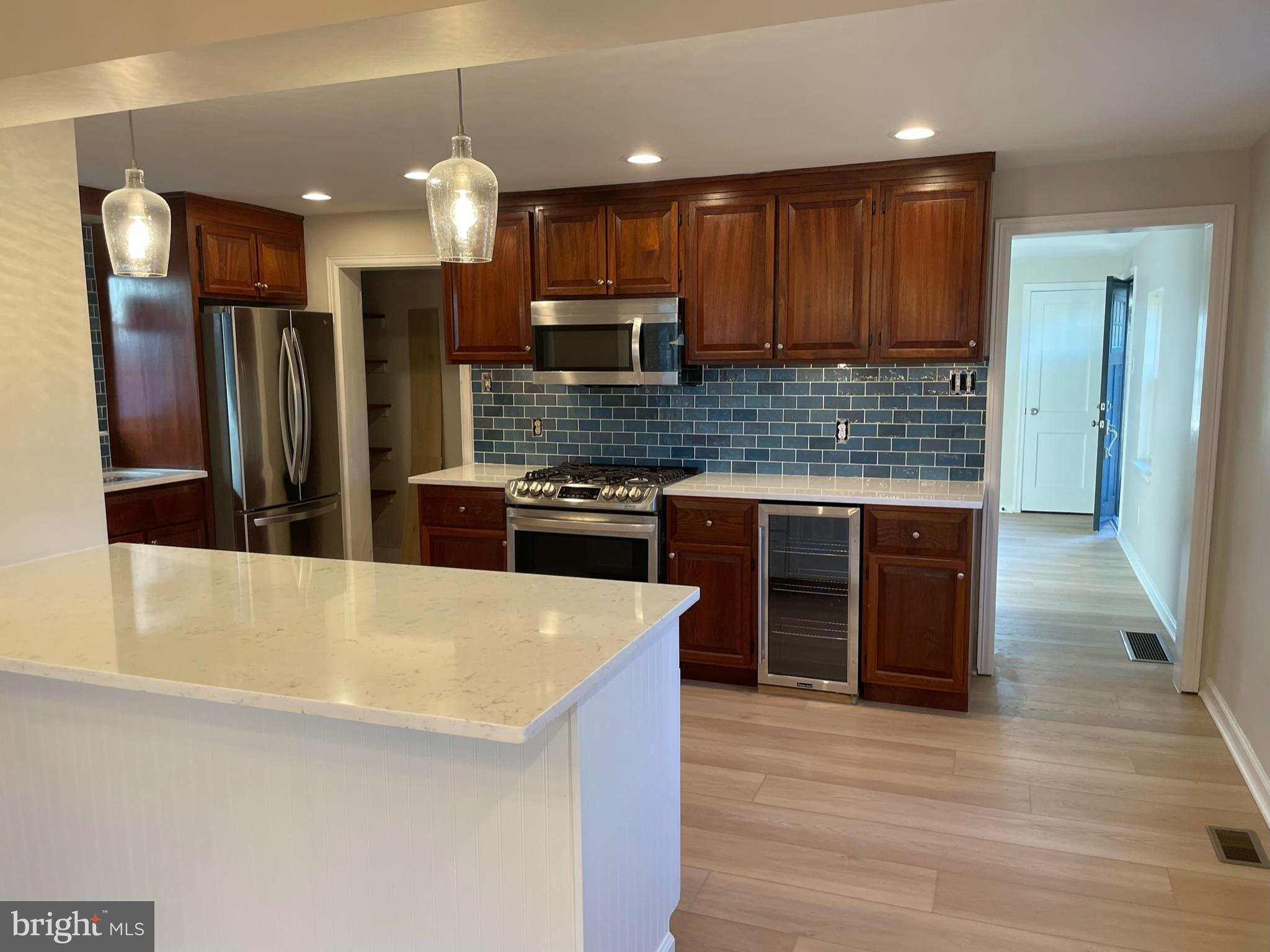 116 Redford Road Oreland, PA 19075 - Photo 8 of 16