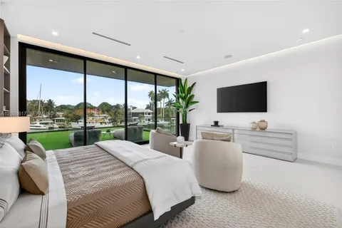 $13,995,000 | 700 Southwest 12th Avenue, Fort Lauderdale, FL 33312