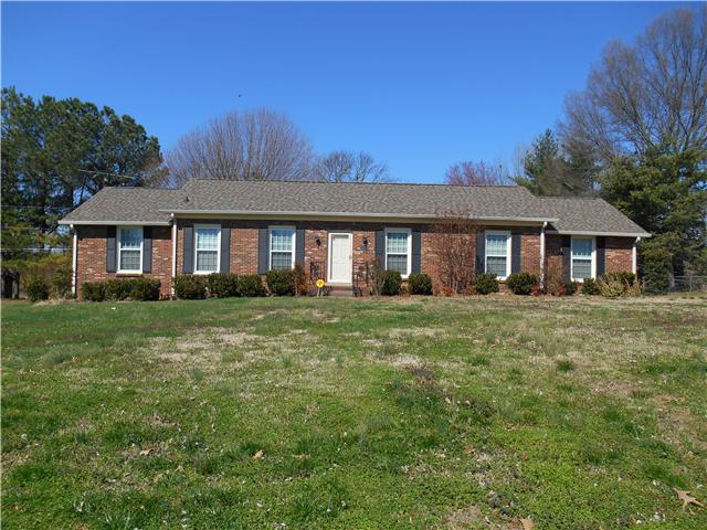 121 Sam Davis Drive Springfield, TN 37172 - Photo 1 of 20 A LARGE 3-4 BED ROOM HOME JUST NEWLY REMODELED OFFERS THE BEST OF FAMILY LIVING.